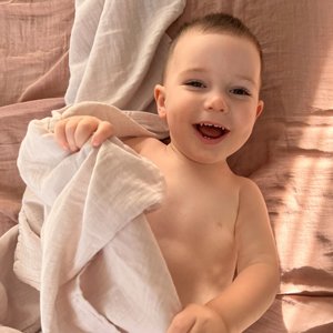swaddling